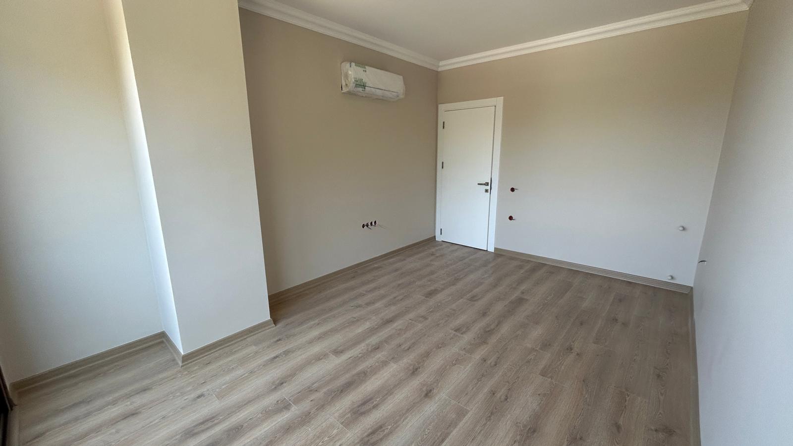 MARMARİS SİTELER BÖLGESİNDE FUL DENİZ MANZARALI 3+1 DÜZ DAİRELER